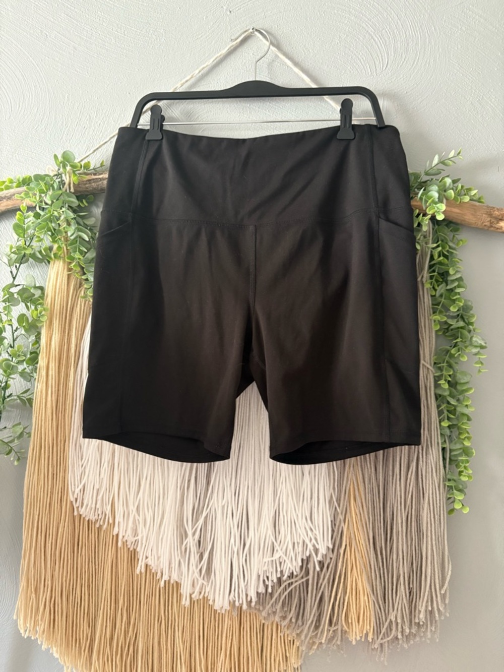 DSG Black Women's Bike Shorts - 7in with Pockets